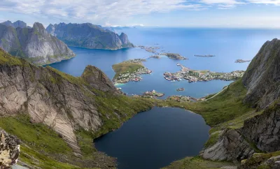 Lac et village de Reine