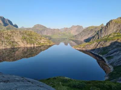Calme absolu au lac de Solbjørnvatnet