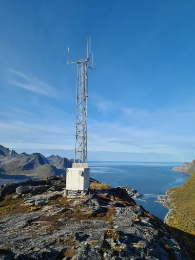 Antenne proche du sommet de Riven Antenne proche du sommet de Riven