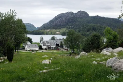 Ferme et Lac Ereviksvatnet Ferme et Lac Ereviksvatnet