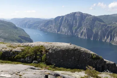 Lysefjord depuis le sommet de Soltifjellet Lysefjord depuis le sommet de Soltifjellet
