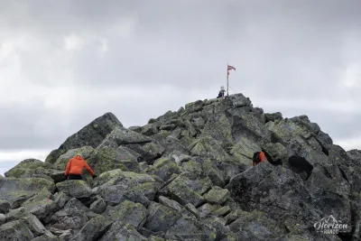 Derniers pas avant le sommet de Gaustatoppen