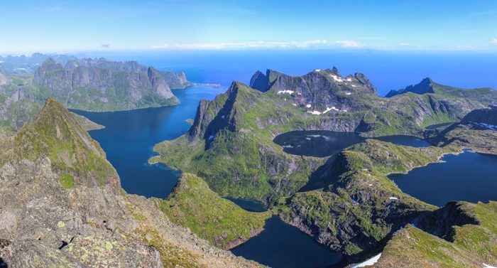 Randonnée de Hermannsdalstinden